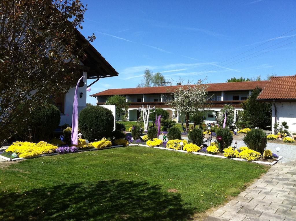 Paga Hotel Aidenbach Exteriör bild